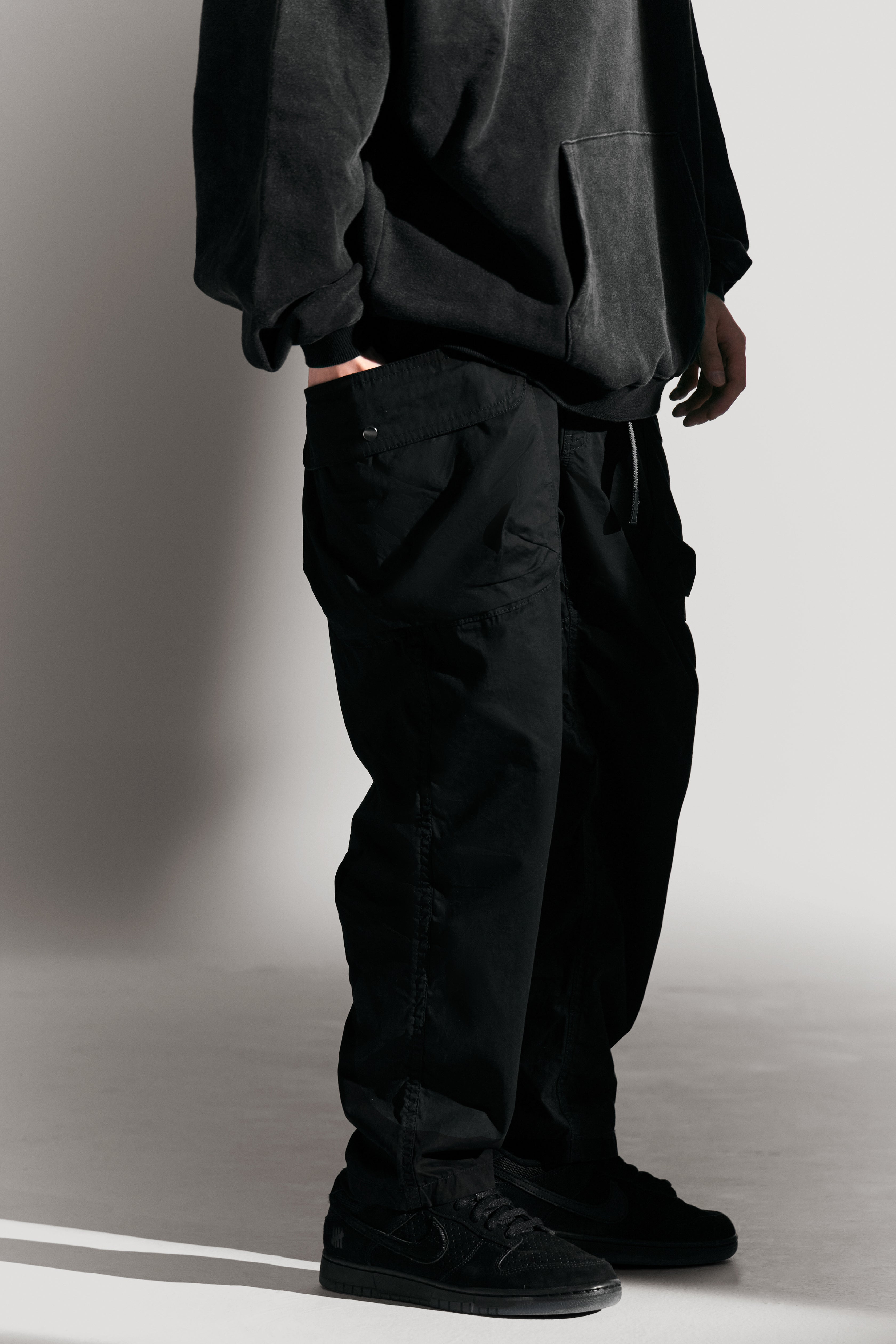 BIG POCKET TAPERED PANTS 大口袋工裝長褲 - SHARECO DESIGN