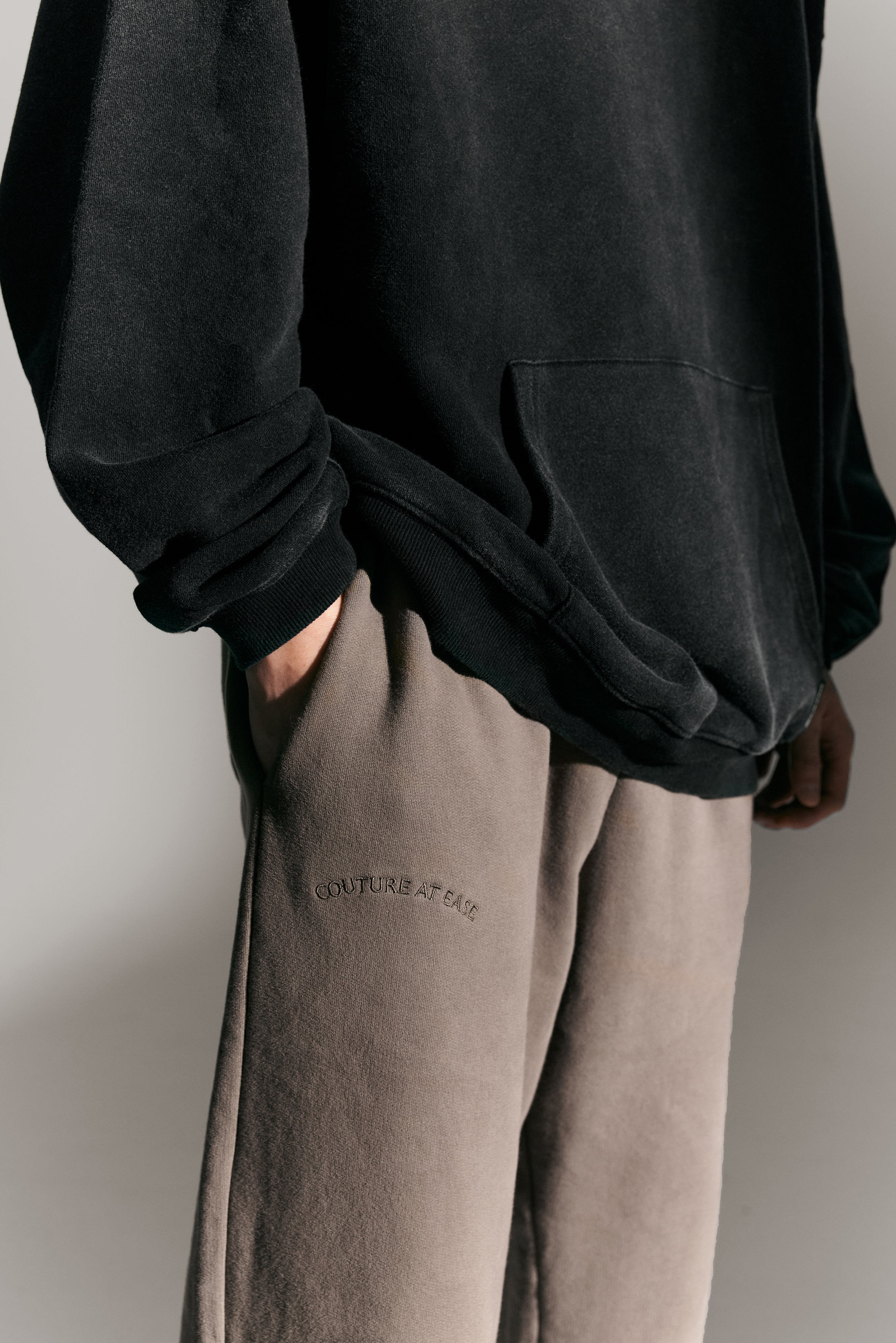 “CAE”WASHED WIDE LEG SWEATPANTS 水洗直筒棉寬褲 - SHARECO DESIGN