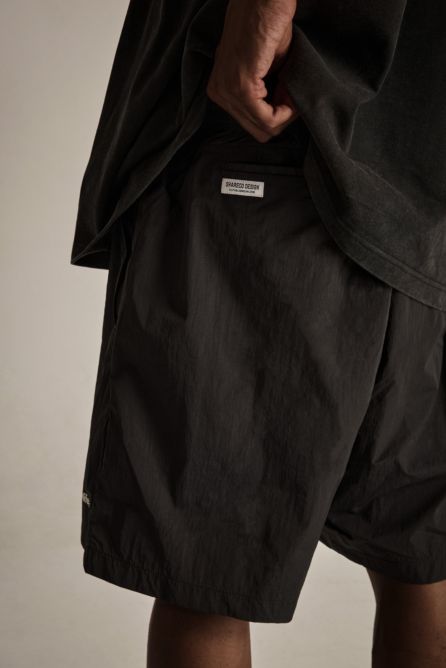 LOGO NYLON SHORTS 尼龍短褲 - SHARECO DESIGN